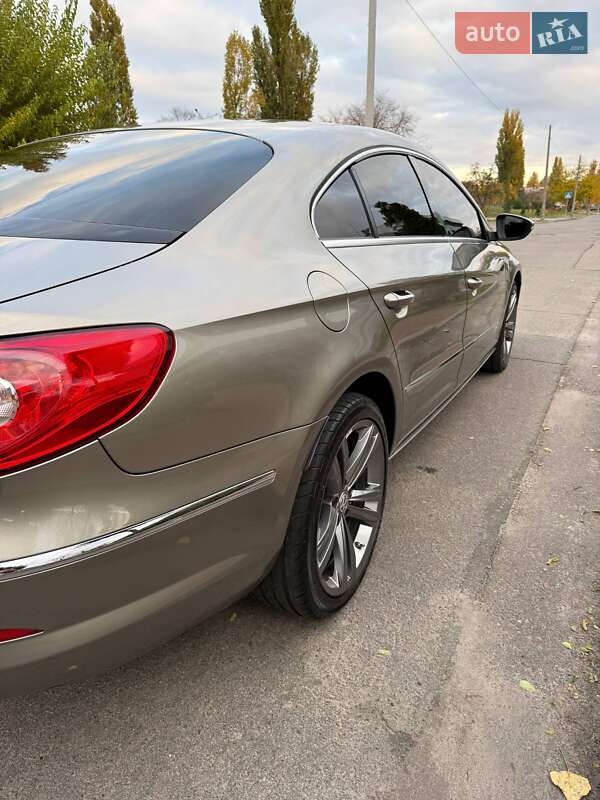 Купе Volkswagen CC / Passat CC 2009 в Кременчуге