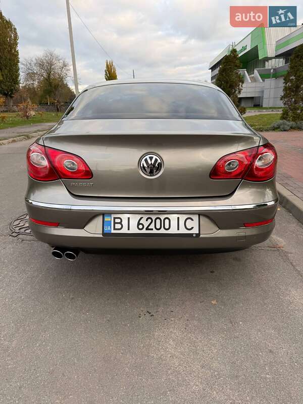 Купе Volkswagen CC / Passat CC 2009 в Кременчуге
