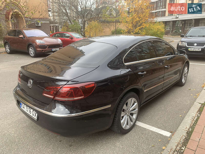 Купе Volkswagen CC / Passat CC 2012 в Києві