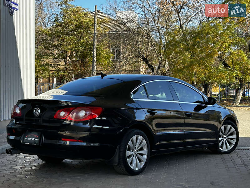Купе Volkswagen CC / Passat CC 2010 в Миколаєві