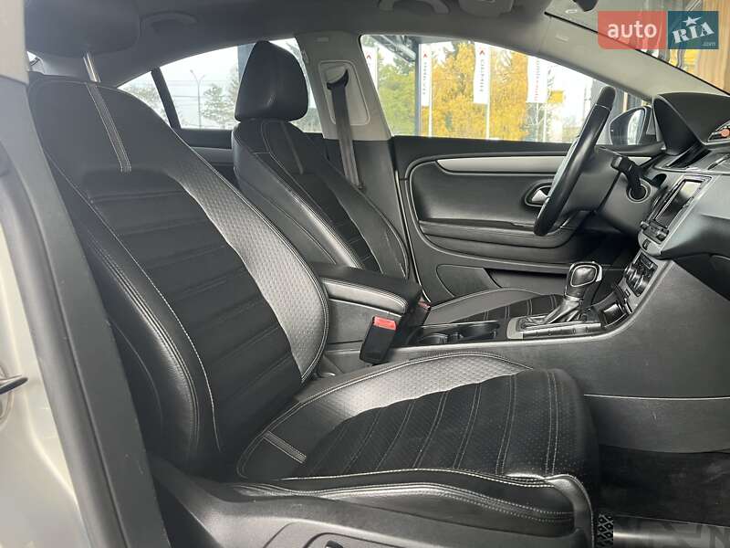 Купе Volkswagen CC / Passat CC 2011 в Вінниці
