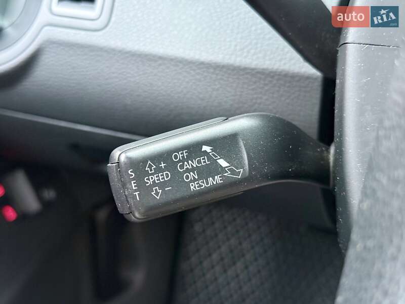 Купе Volkswagen CC / Passat CC 2010 в Харкові фото 22 Купе Volkswagen CC / Passat CC 2010 в Харкові