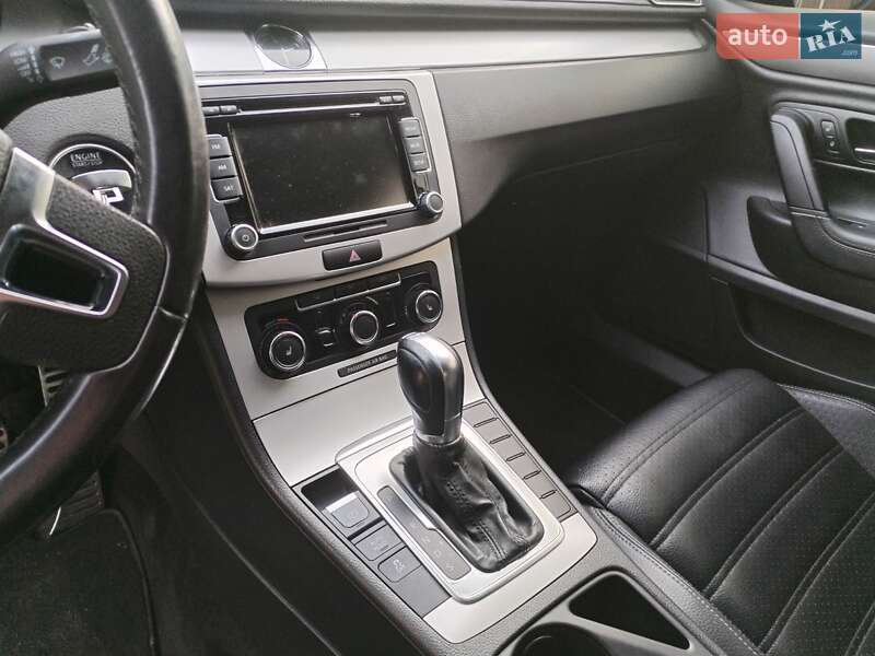 Купе Volkswagen CC / Passat CC 2011 в Полтаве