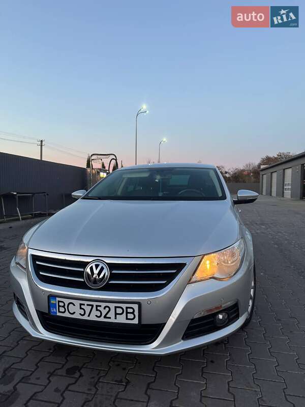 Купе Volkswagen CC / Passat CC 2009 в Радехове фото 9 Купе Volkswagen CC / Passat CC 2009 в Радехове