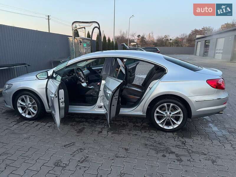 Купе Volkswagen CC / Passat CC 2009 в Радехове фото 18 Купе Volkswagen CC / Passat CC 2009 в Радехове