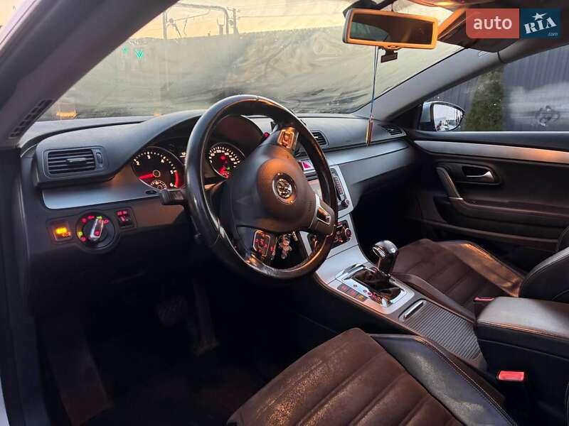 Купе Volkswagen CC / Passat CC 2009 в Радехове фото 22 Купе Volkswagen CC / Passat CC 2009 в Радехове