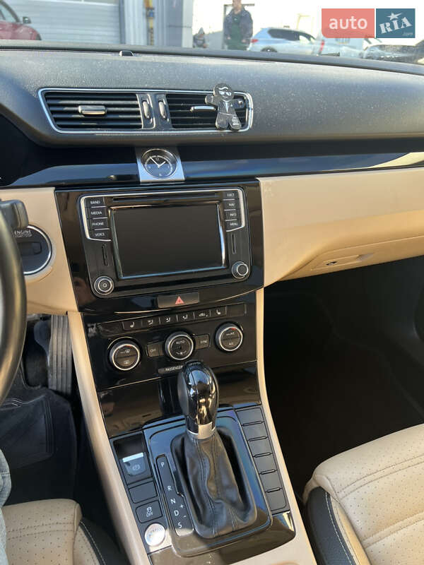 Купе Volkswagen CC / Passat CC 2015 в Львове