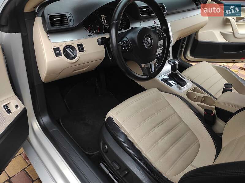 Купе Volkswagen CC / Passat CC 2009 в Одессе