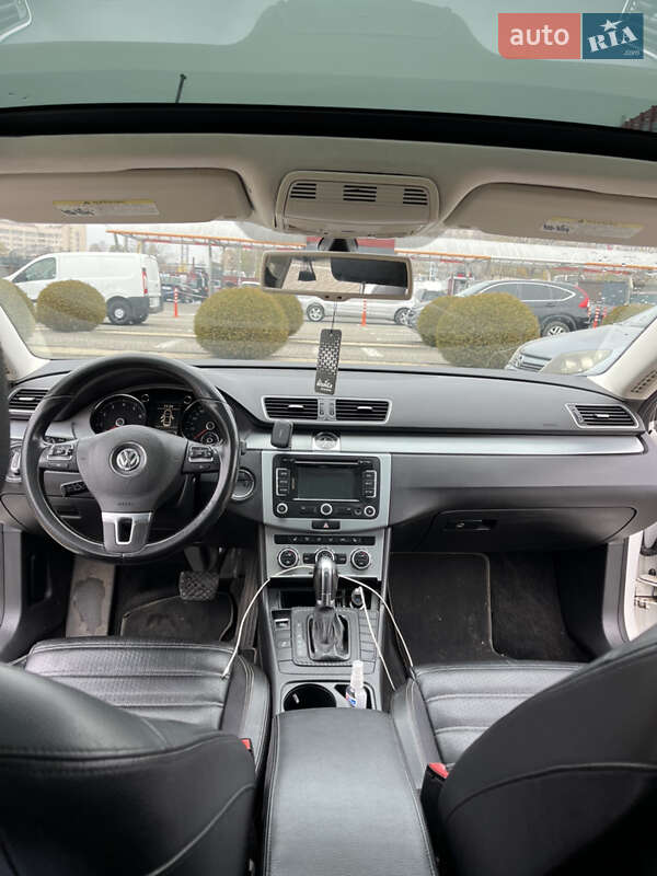 Купе Volkswagen CC / Passat CC 2012 в Львові