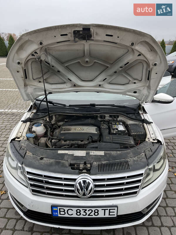 Купе Volkswagen CC / Passat CC 2012 в Львові
