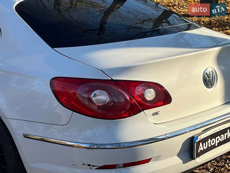 Купе Volkswagen CC / Passat CC 2009 в Києві