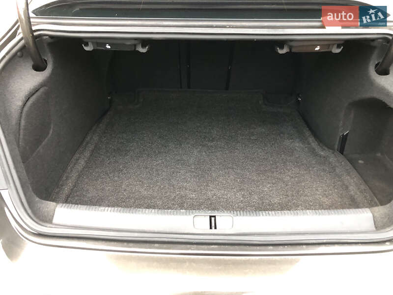 Купе Volkswagen CC / Passat CC 2012 в Кривом Роге фото 13 Купе Volkswagen CC / Passat CC 2012 в Кривом Роге