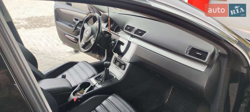 Купе Volkswagen CC / Passat CC 2011 в Первомайске