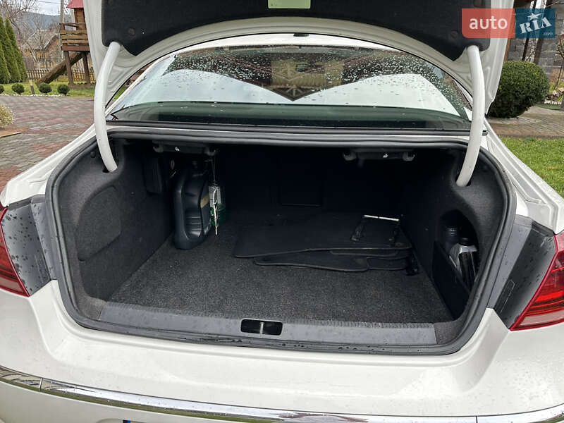 Купе Volkswagen CC / Passat CC 2012 в Микуличине