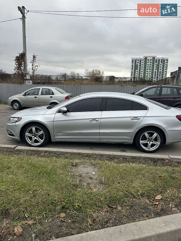 Купе Volkswagen CC / Passat CC 2012 в Києві