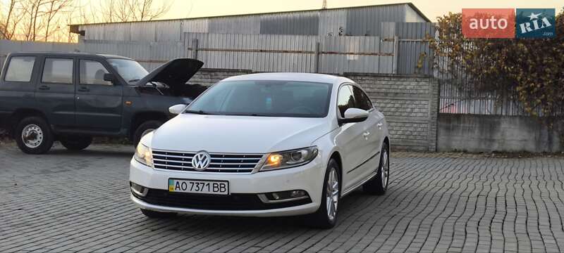 Купе Volkswagen CC / Passat CC 2012 в Мукачево