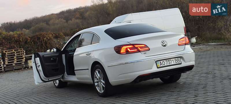 Купе Volkswagen CC / Passat CC 2012 в Мукачево