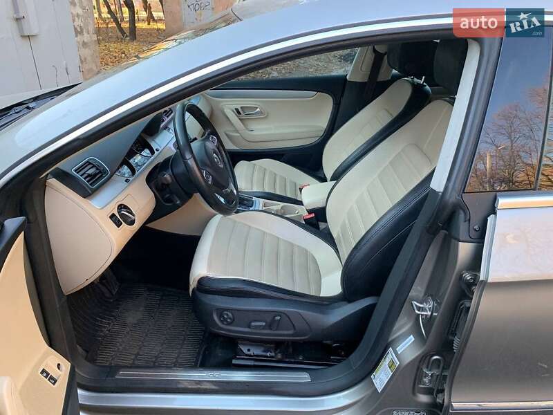 Купе Volkswagen CC / Passat CC 2012 в Харкові