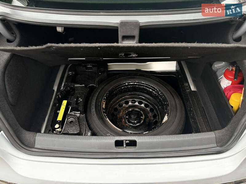 Купе Volkswagen CC / Passat CC 2009 в Василькові