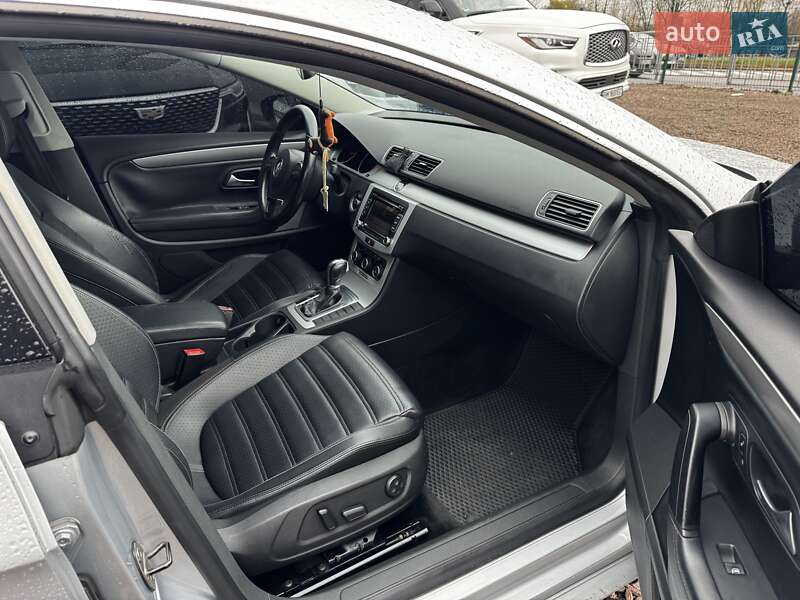 Купе Volkswagen CC / Passat CC 2011 в Києві фото 15 Купе Volkswagen CC / Passat CC 2011 в Києві