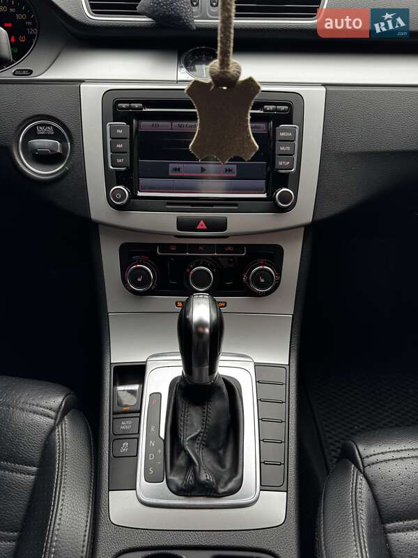 Купе Volkswagen CC / Passat CC 2011 в Києві фото 17 Купе Volkswagen CC / Passat CC 2011 в Києві