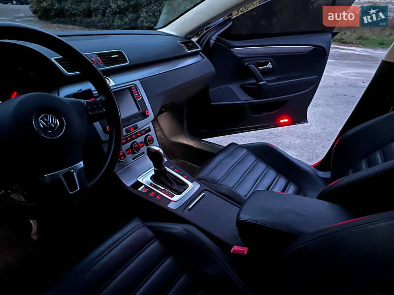 Купе Volkswagen CC / Passat CC 2015 в Чернігові