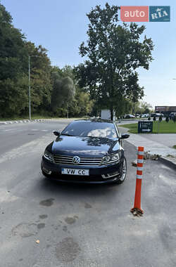 Купе Volkswagen CC / Passat CC 2015 в Києві