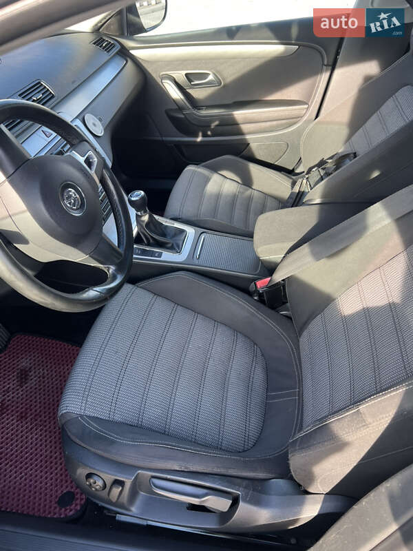 Купе Volkswagen CC / Passat CC 2010 в Снятине фото 11 Купе Volkswagen CC / Passat CC 2010 в Снятине