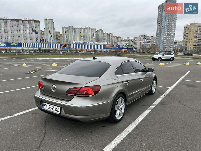 Купе Volkswagen CC / Passat CC 2012 в Києві