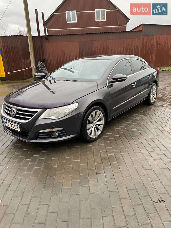 Купе Volkswagen CC / Passat CC 2009 в Києві фото 3 Купе Volkswagen CC / Passat CC 2009 в Києві