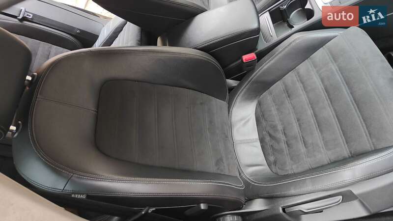 Купе Volkswagen CC / Passat CC 2013 в Одесі