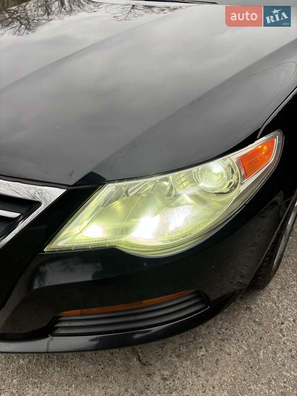 Купе Volkswagen CC / Passat CC 2011 в Киеве