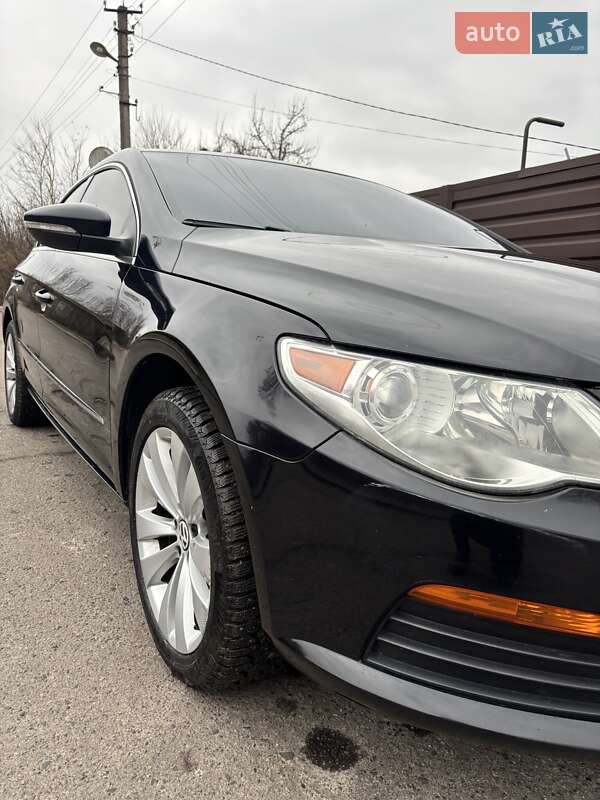 Купе Volkswagen CC / Passat CC 2011 в Киеве