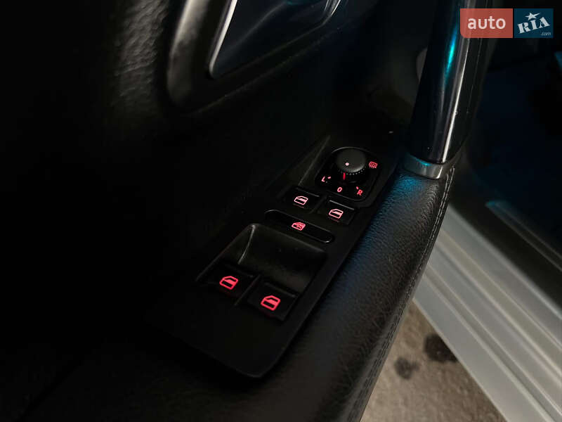 Купе Volkswagen CC / Passat CC 2012 в Слобожанском