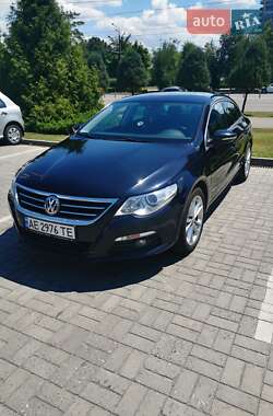 Купе Volkswagen CC / Passat CC 2010 в Дніпрі