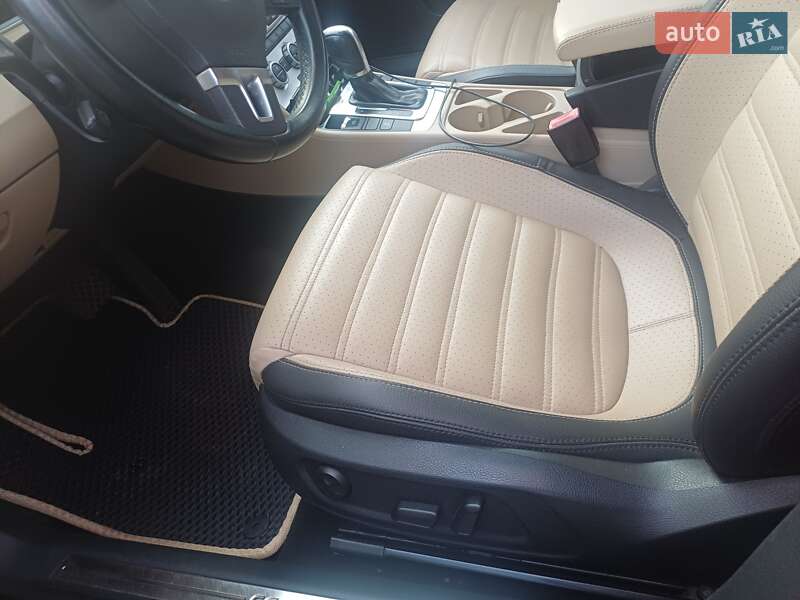 Купе Volkswagen CC / Passat CC 2012 в Києві