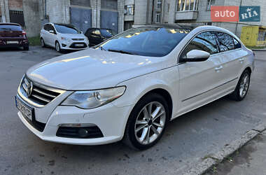 Купе Volkswagen CC / Passat CC 2010 в Львове