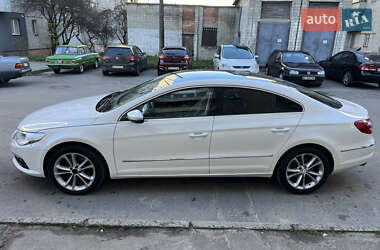 Купе Volkswagen CC / Passat CC 2010 в Львове
