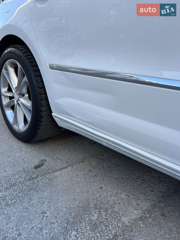 Купе Volkswagen CC / Passat CC 2010 в Львові