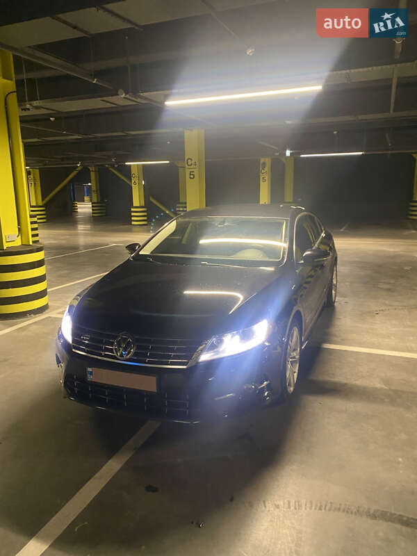 Купе Volkswagen CC / Passat CC 2016 в Киеве