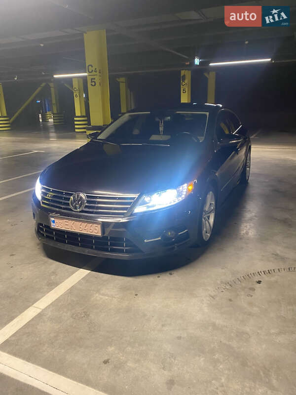 Купе Volkswagen CC / Passat CC 2016 в Киеве