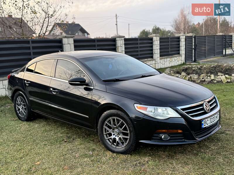 Купе Volkswagen CC / Passat CC 2010 в Львові