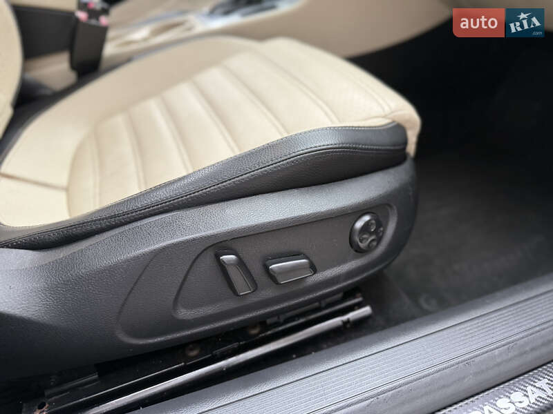 Купе Volkswagen CC / Passat CC 2010 в Хмельницком