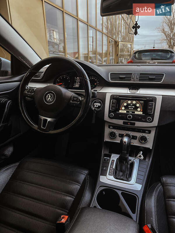 Купе Volkswagen CC / Passat CC 2015 в Николаеве