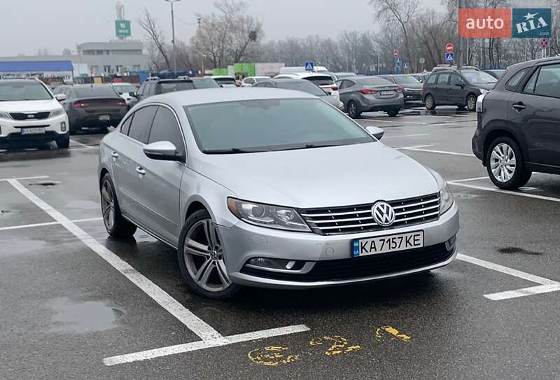 Купе Volkswagen CC / Passat CC 2012 в Киеве