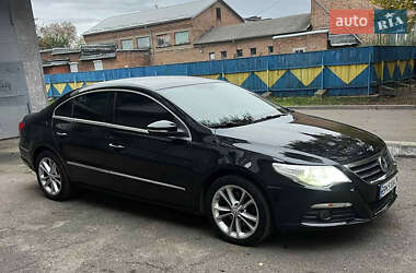 Купе Volkswagen CC / Passat CC 2011 в Києві