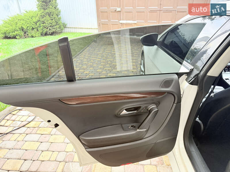 Купе Volkswagen CC / Passat CC 2011 в Харькове