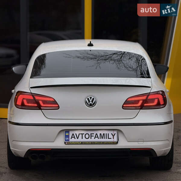 Купе Volkswagen CC / Passat CC 2014 в Киеве