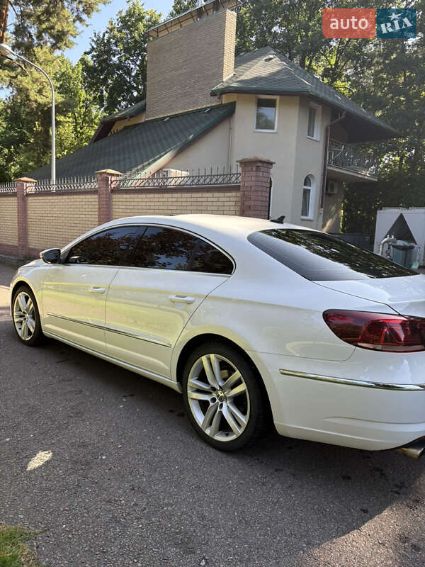 Купе Volkswagen CC / Passat CC 2014 в Києві