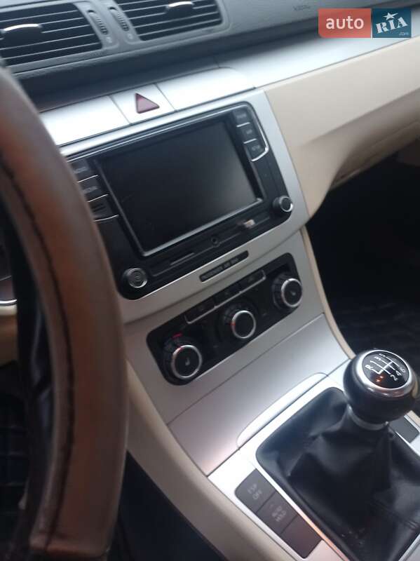 Купе Volkswagen CC / Passat CC 2010 в Хмельницькому